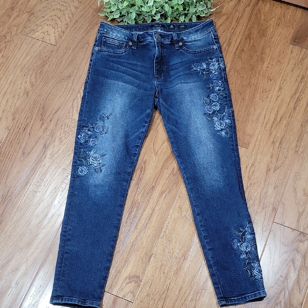 Miss Me Dark Blue Skinny Jeans with Floral Embroidery - Picture 2 of 14